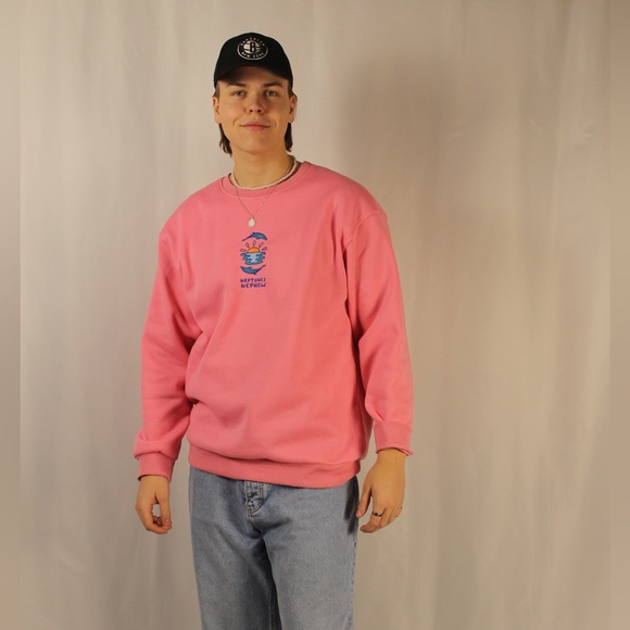 pink crewneck - Picture 1 of 2